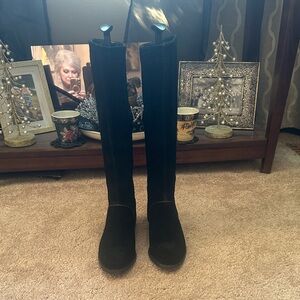 UGG W Daley Black Suede Boots